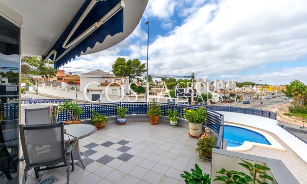 Apartments - Resale - Orihuela - Villamartin