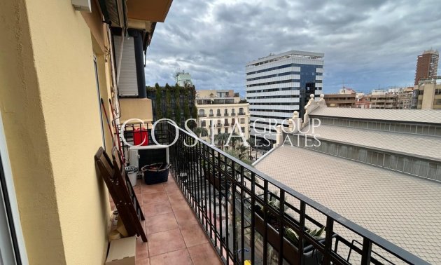 Apartments - Wiederverkauf - Alicante City - Alicante City Centro