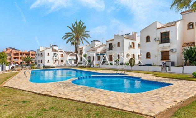 Apartments - Wiederverkauf - Orihuela Costa - Villamartin