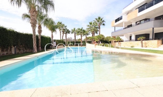 Apartments - Wiederverkauf - Orihuela - Orihuela Costa