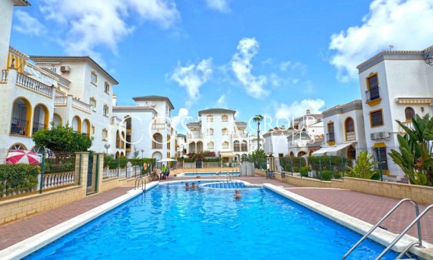 Apartments - Wiederverkauf - Torrevieja - La Mata