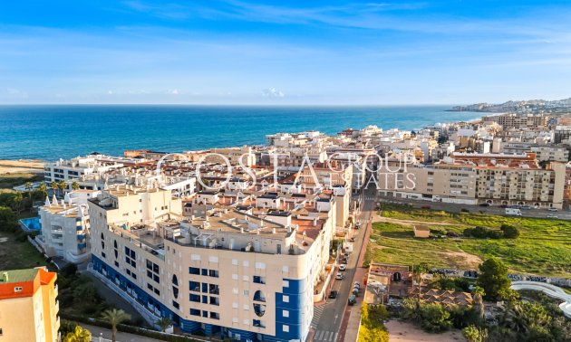 Apartments - Wiederverkauf - Torrevieja - La Mata