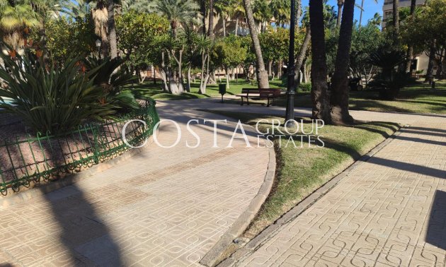 Apartments - Wiederverkauf - Torrevieja - Torrevieja Centro