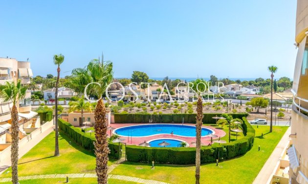 Appartement - Herverkoop - Orihuela Costa - Dehesa de campoamor