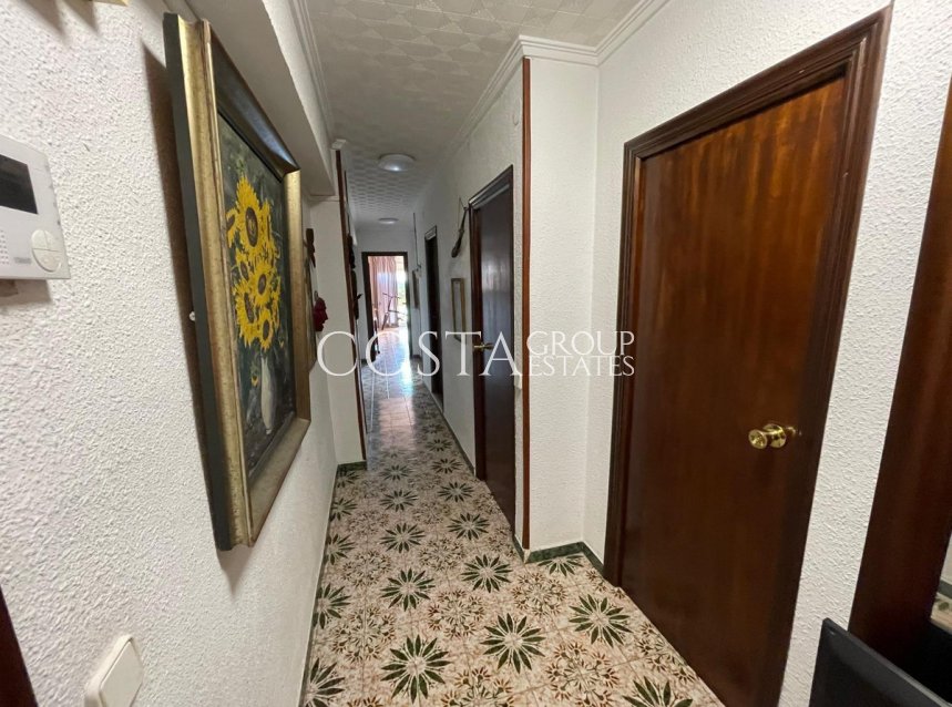 Herverkoop - Apartments -
Alicante - Alicante Centro