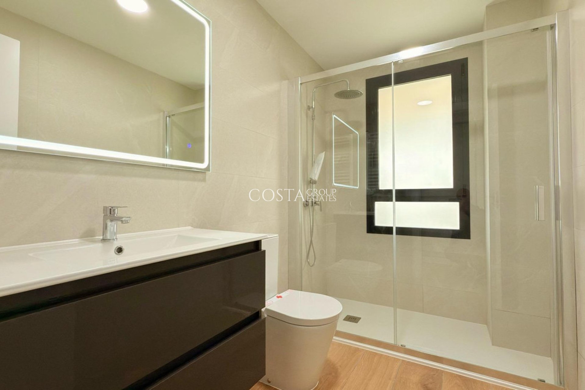 Herverkoop - Apartments -
Alicante - Alicante Centro
