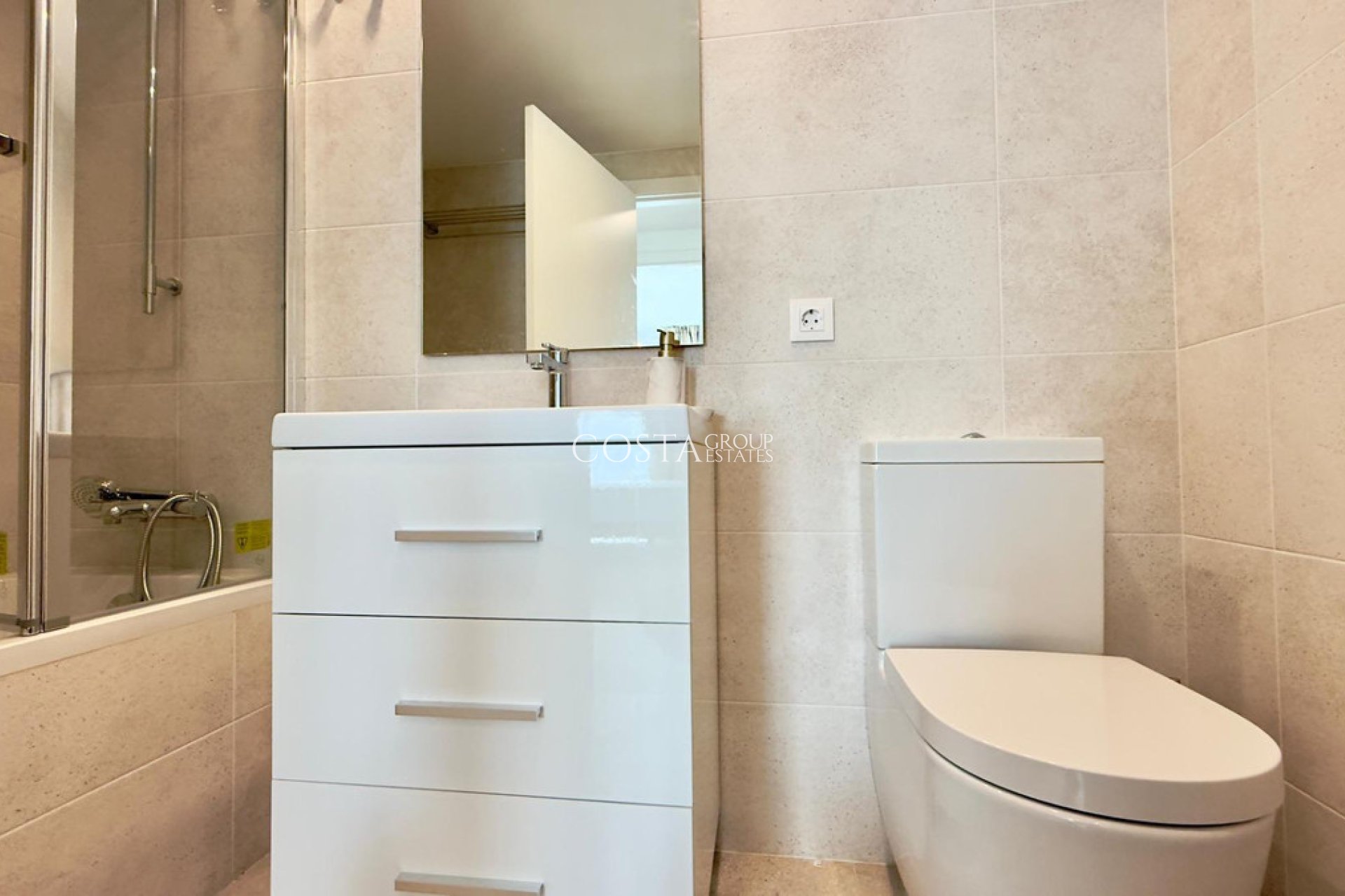 Herverkoop - Apartments -
Alicante - Alicante Centro