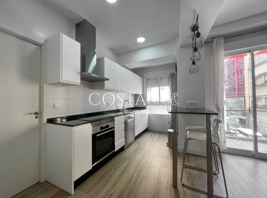 Herverkoop - Apartments -
Alicante - Alicante Centro