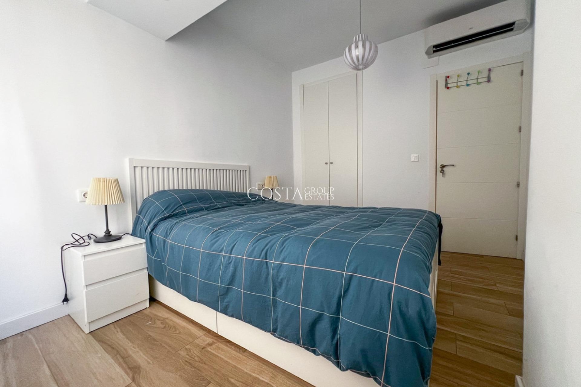 Herverkoop - Apartments -
Alicante - Alicante Centro