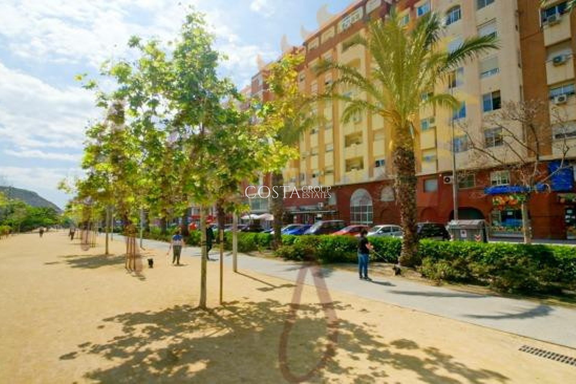 Herverkoop - Apartments -
Alicante - Alicante Centro