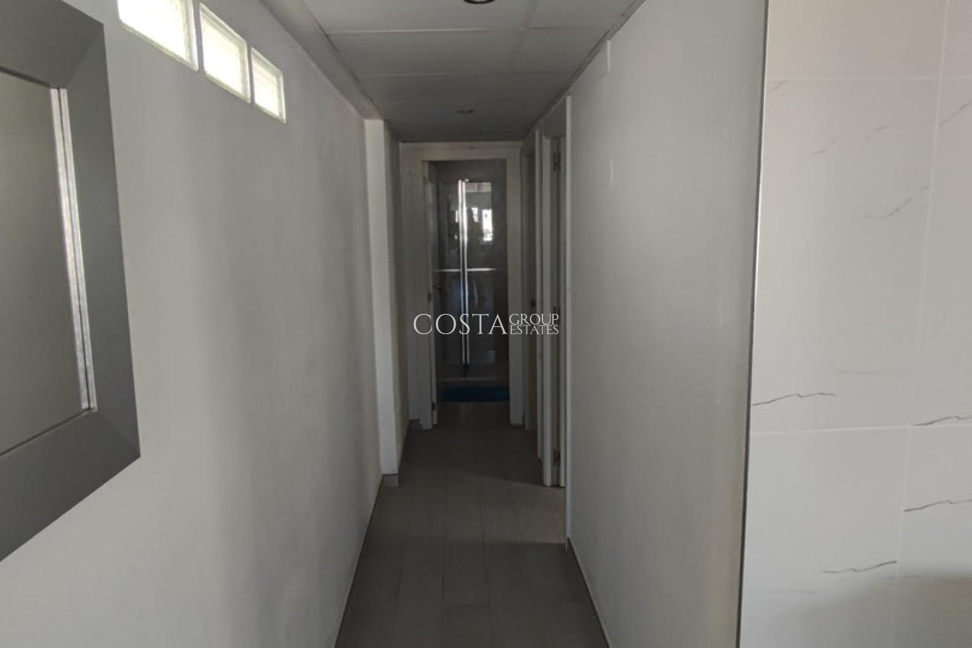 Herverkoop - Apartments -
Alicante - Alicante Centro