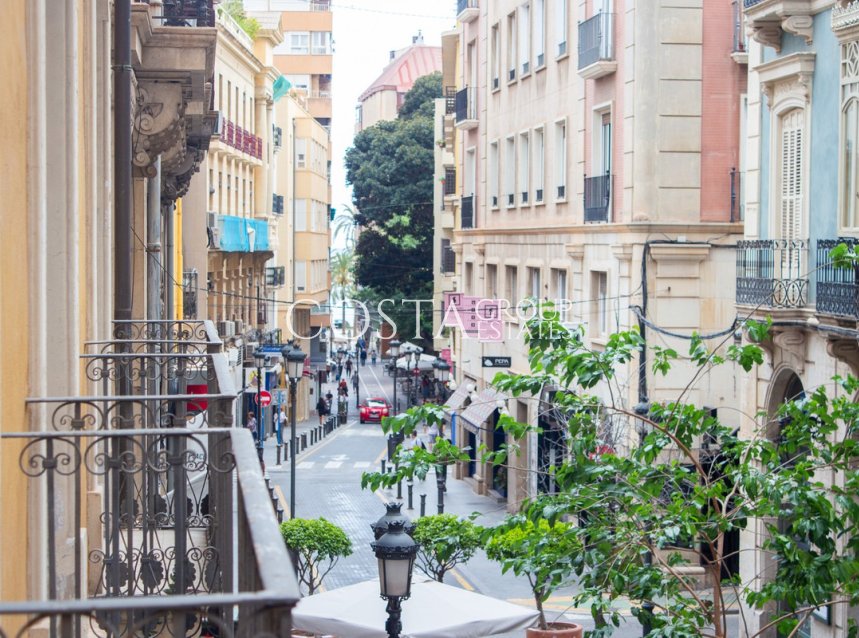 Herverkoop - Apartments -
Alicante - Alicante Centro