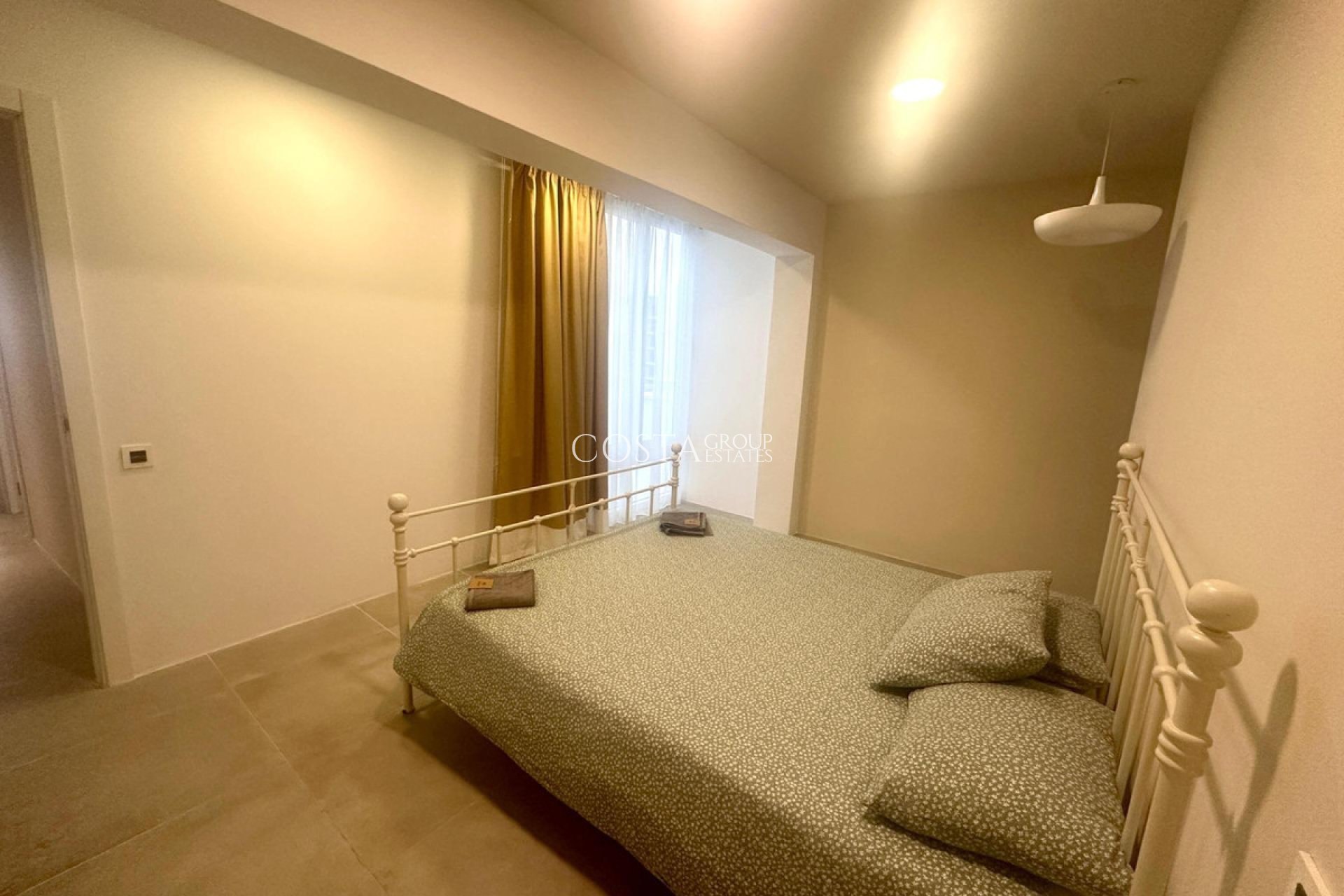 Herverkoop - Apartments -
Alicante - Alicante Centro