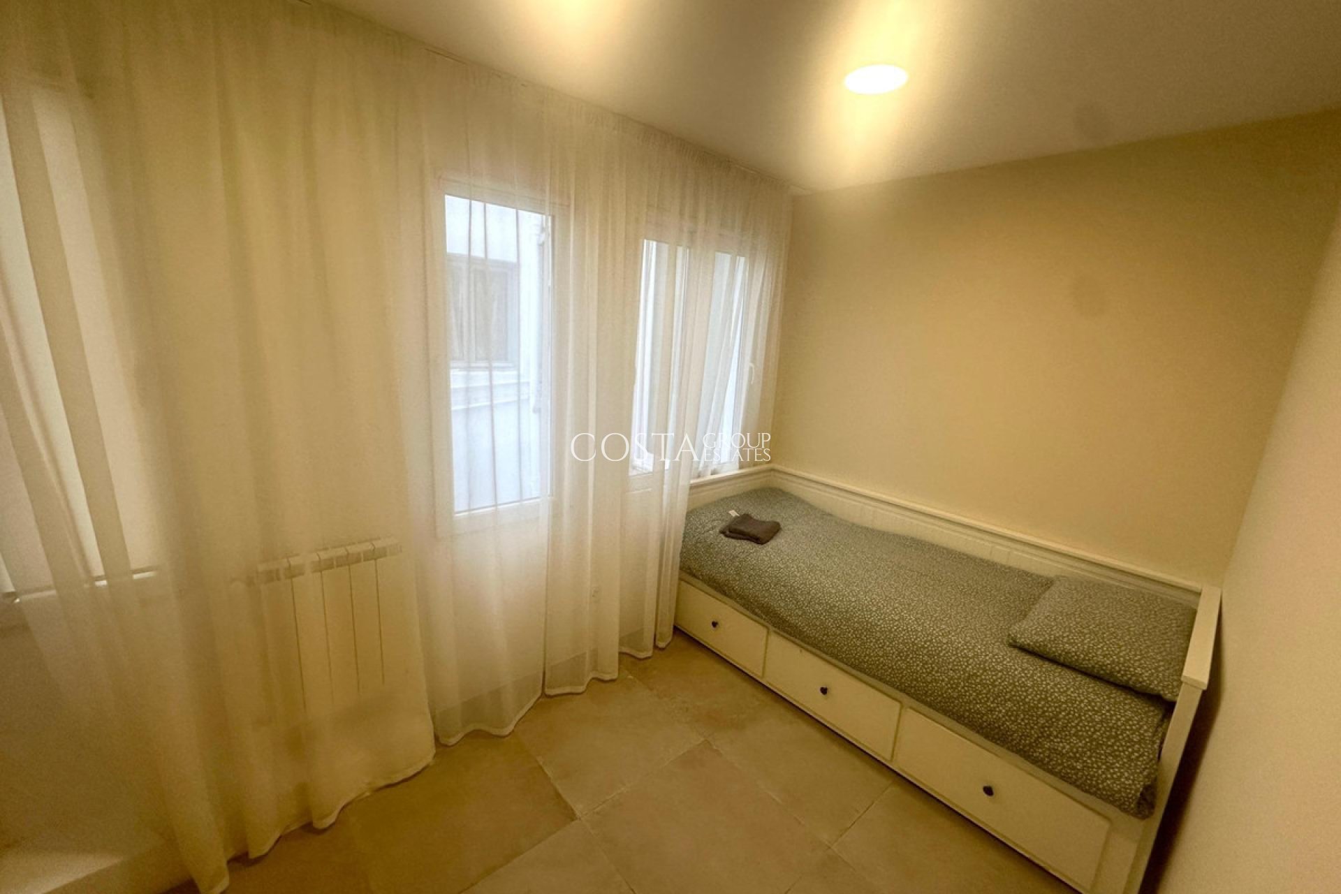 Herverkoop - Apartments -
Alicante - Alicante Centro