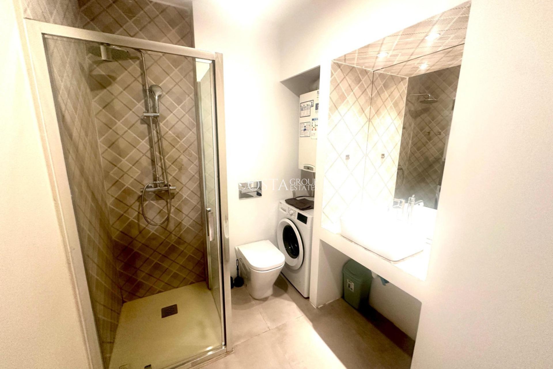 Herverkoop - Apartments -
Alicante - Alicante Centro