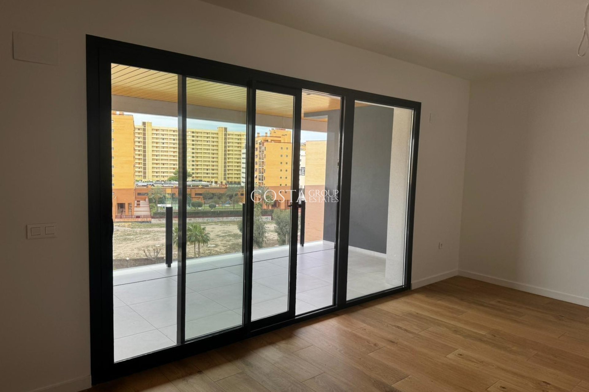 Herverkoop - Apartments -
Alicante - Alicante Centro