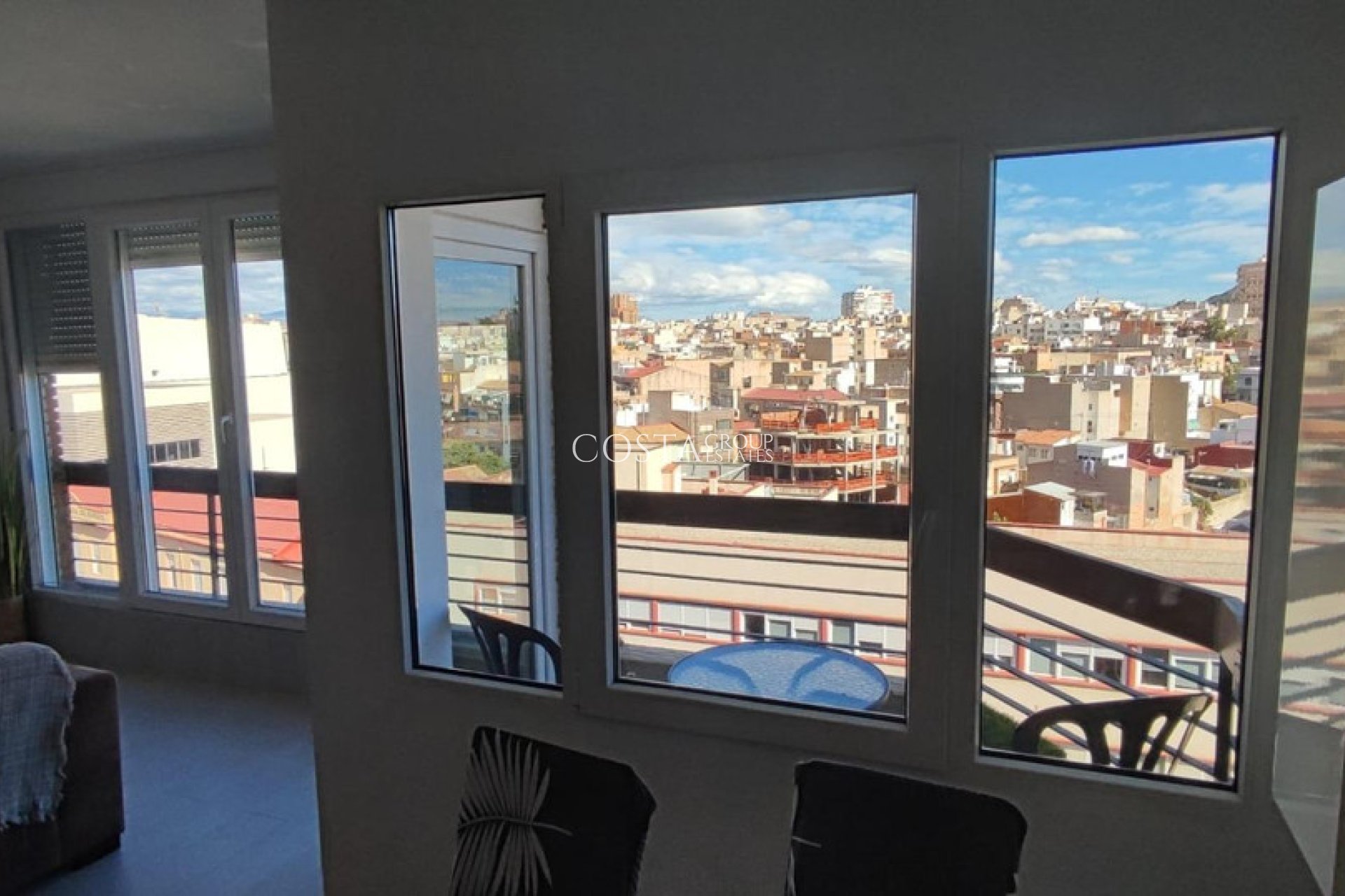 Herverkoop - Apartments -
Alicante - Alicante Centro