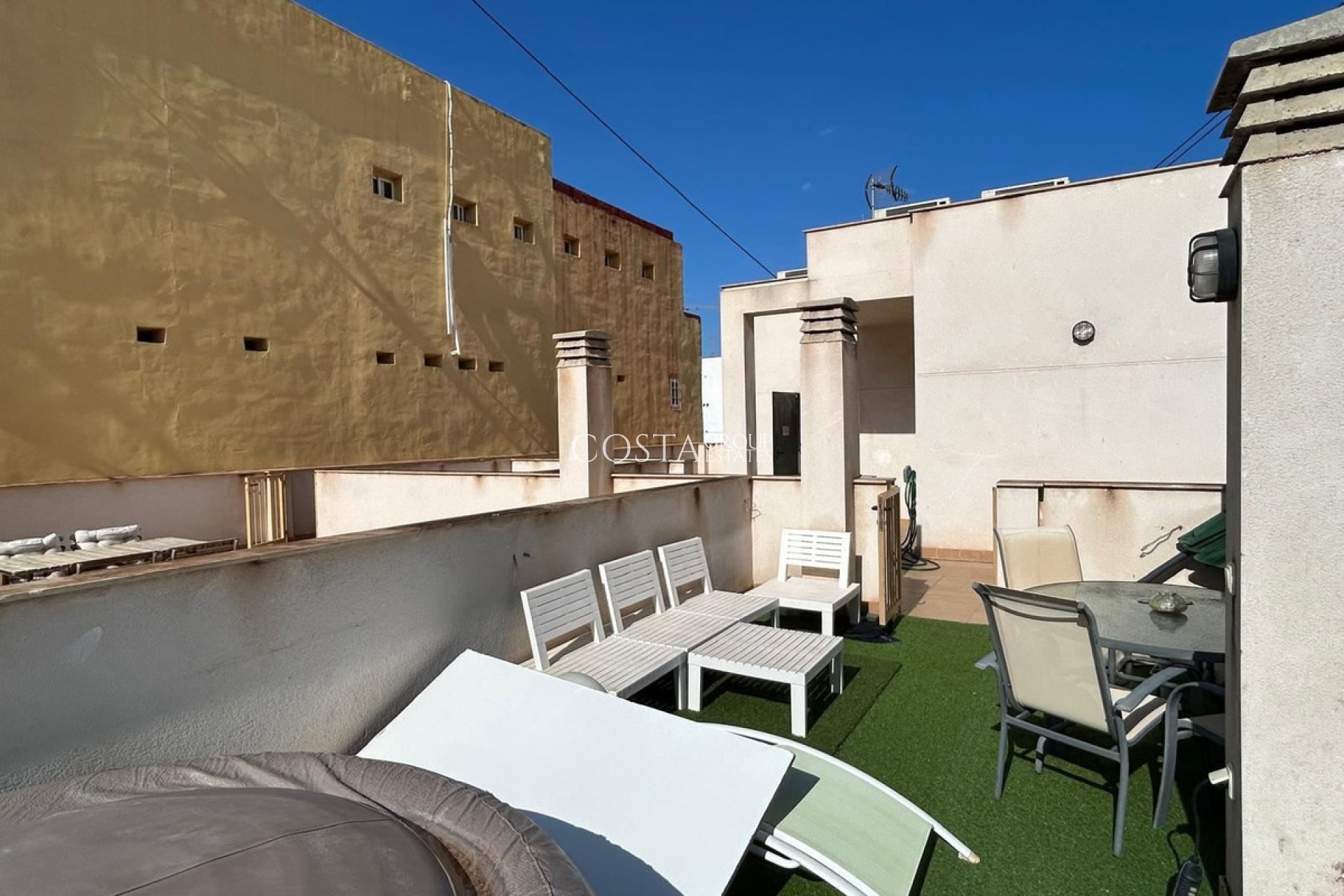 Herverkoop - Apartments -
Alicante City - Alicante City Centro