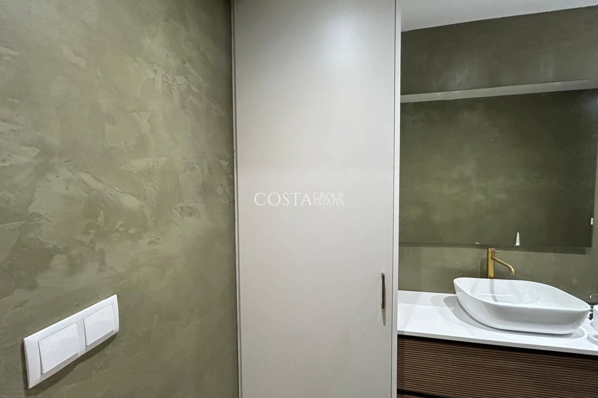 Herverkoop - Apartments -
Alicante City - Alicante City Centro