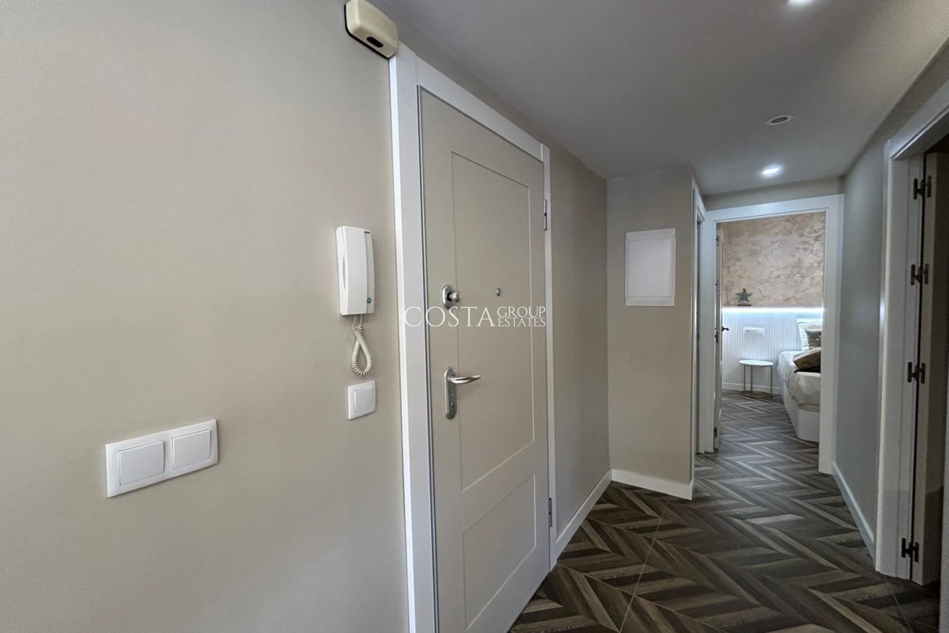 Herverkoop - Apartments -
Alicante City - Alicante City Centro