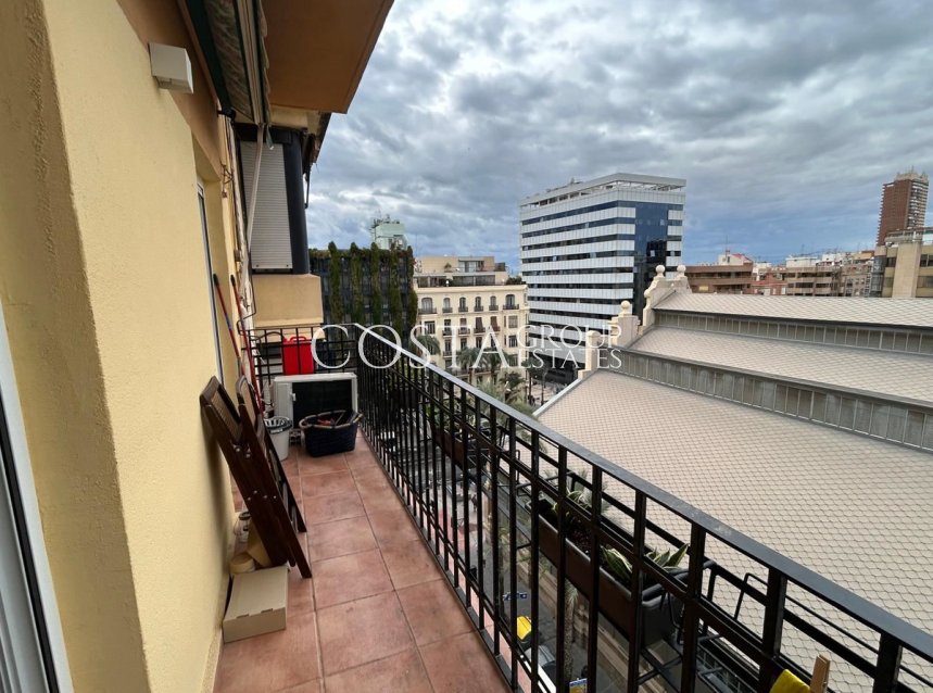Herverkoop - Apartments -
Alicante City - Alicante City Centro