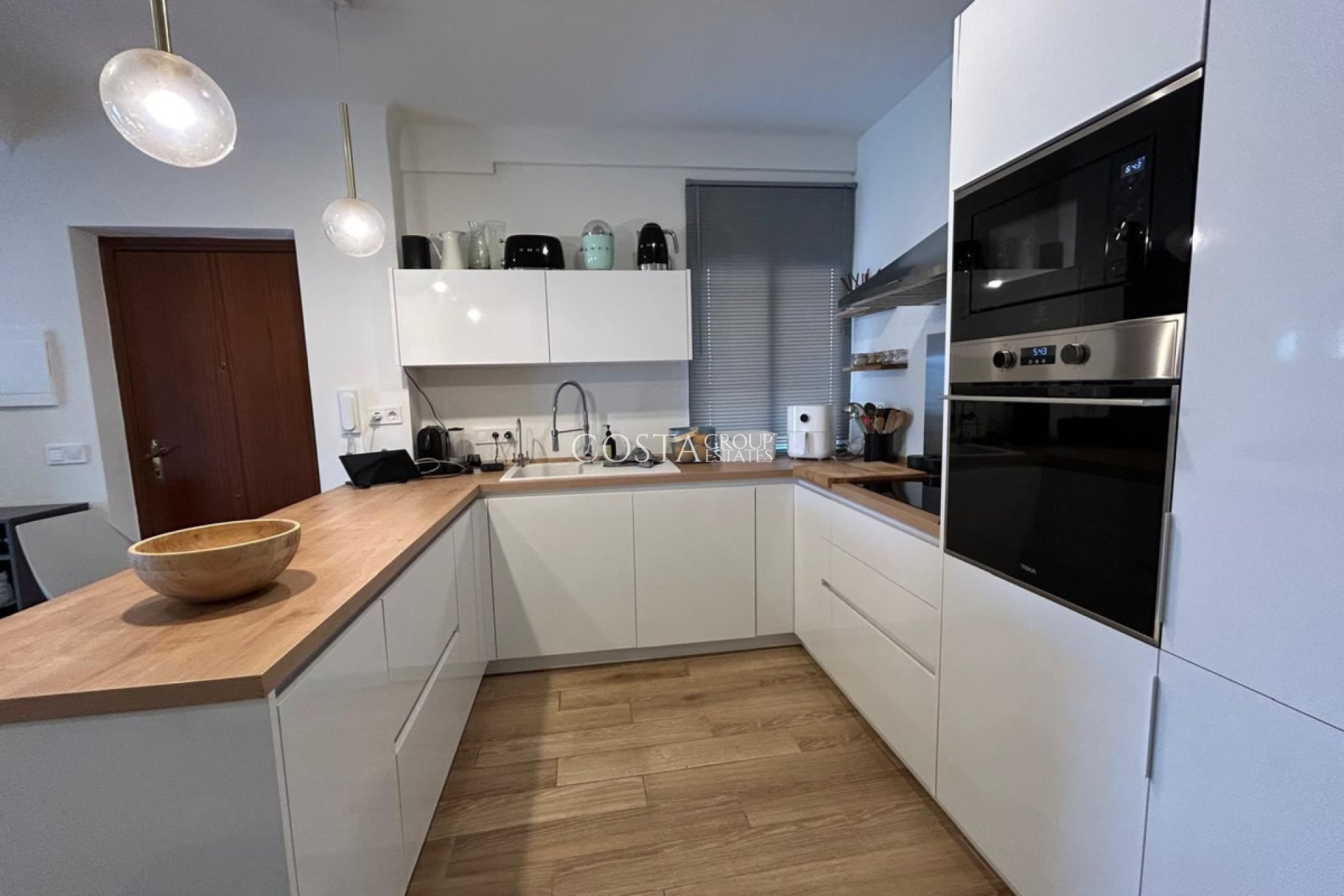 Herverkoop - Apartments -
Alicante City - Alicante City Centro