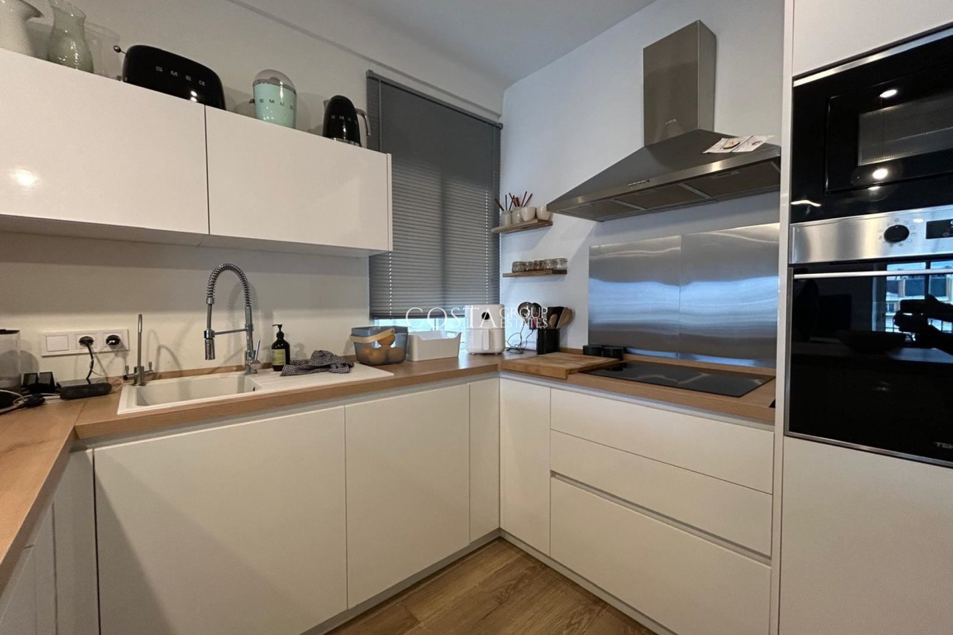 Herverkoop - Apartments -
Alicante City - Alicante City Centro