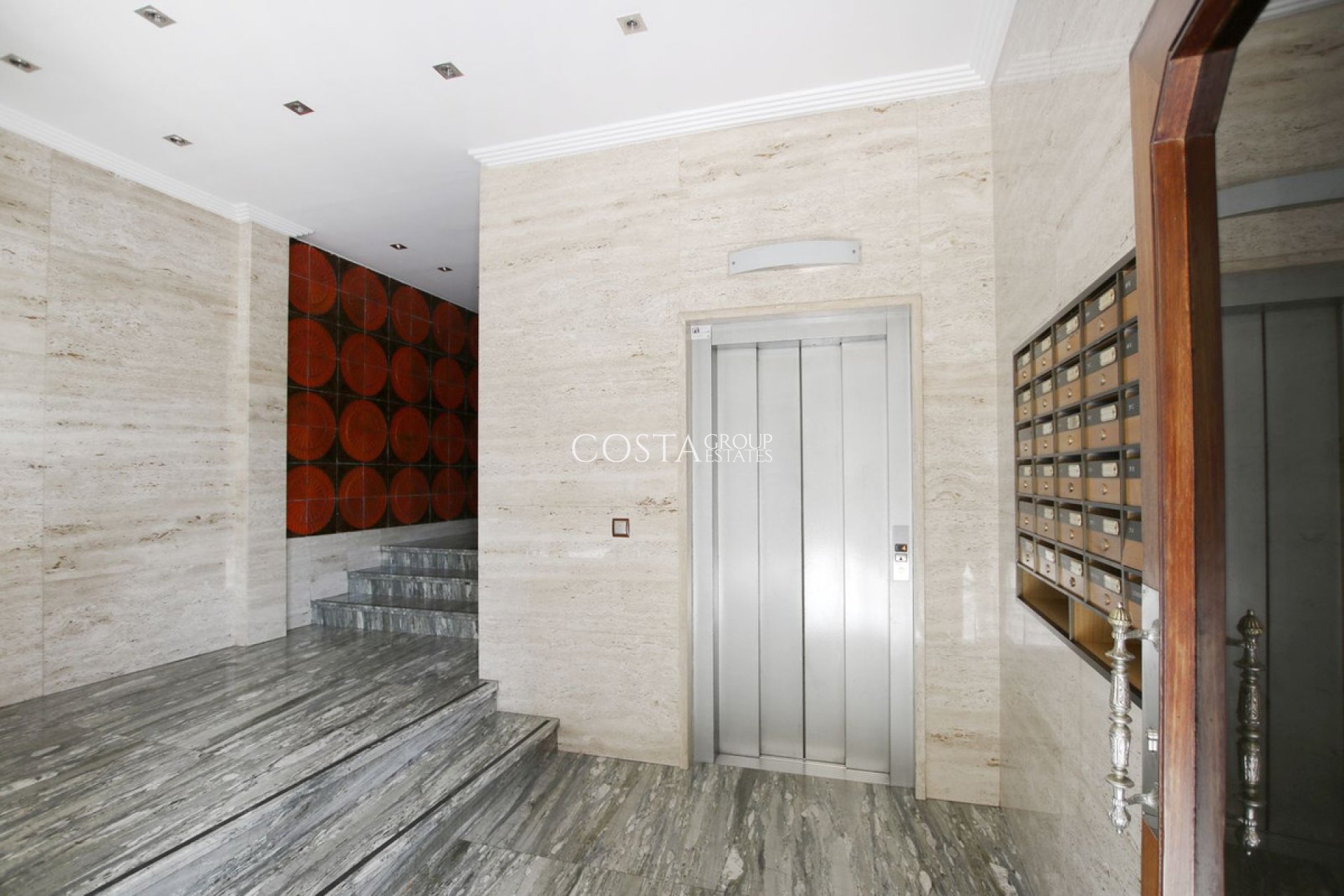 Herverkoop - Apartments -
Alicante City - Alicante City Centro