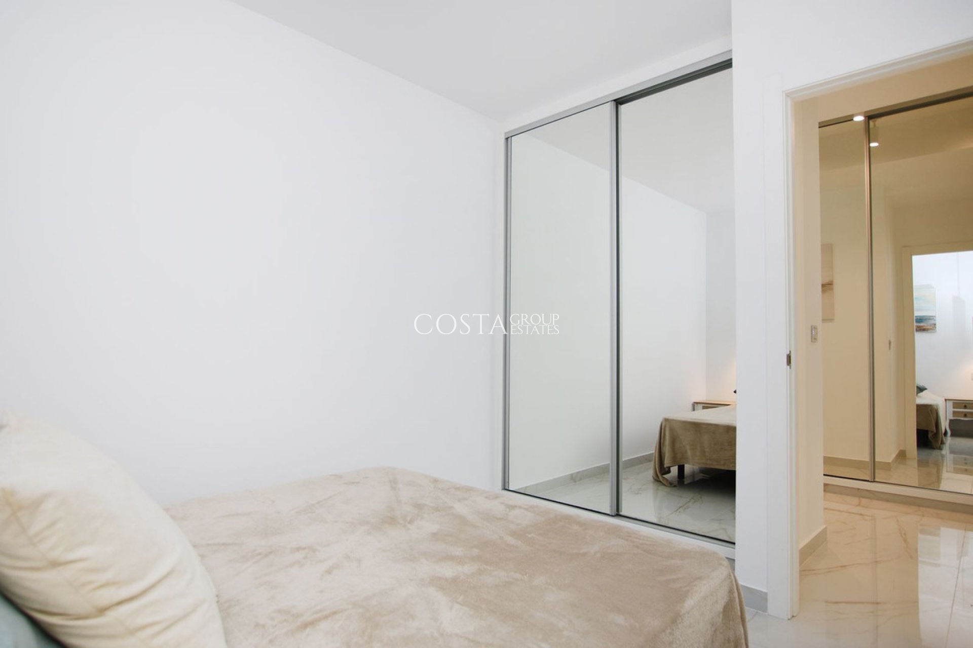 Herverkoop - Apartments -
Alicante City - Alicante City Centro