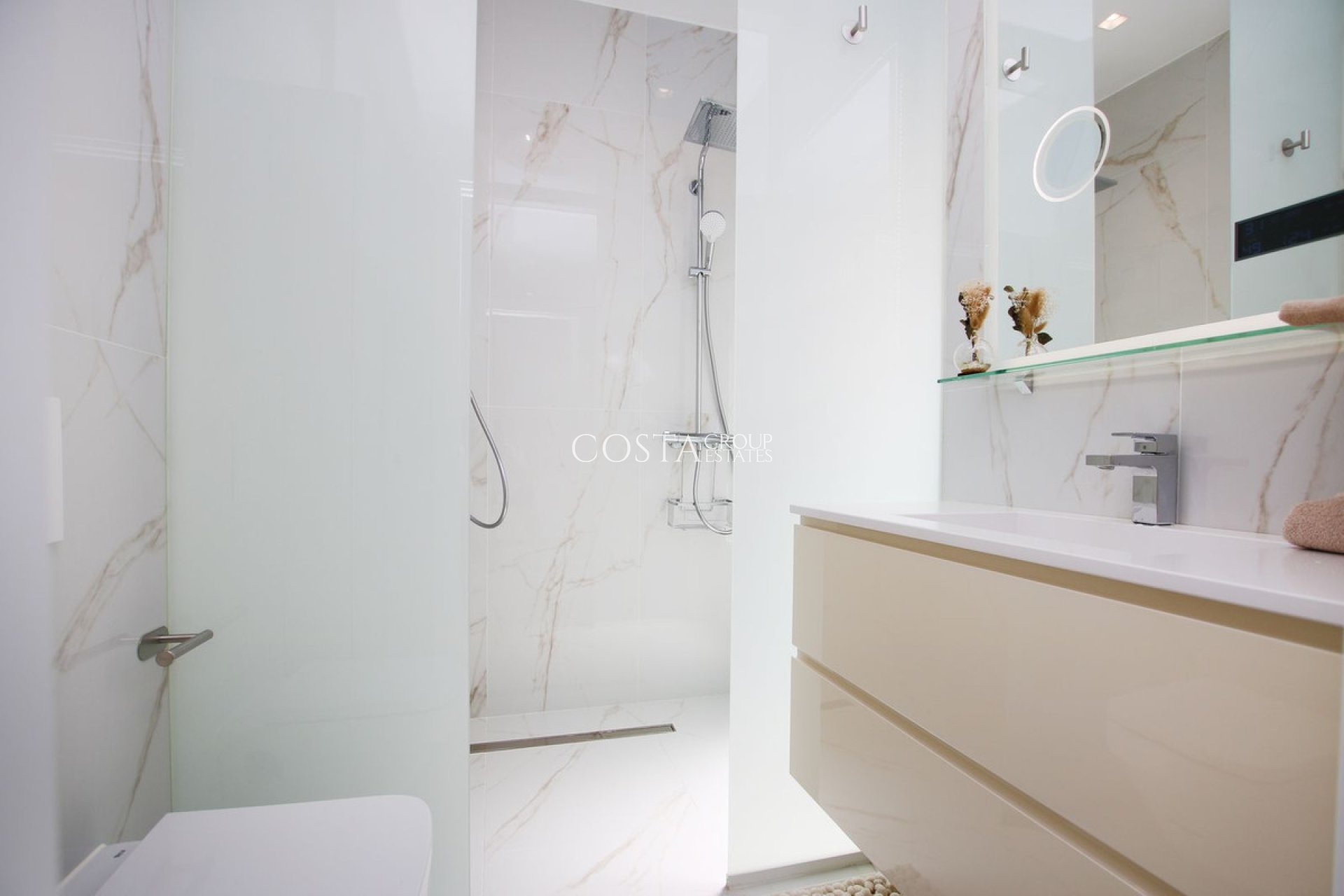 Herverkoop - Apartments -
Alicante City - Alicante City Centro