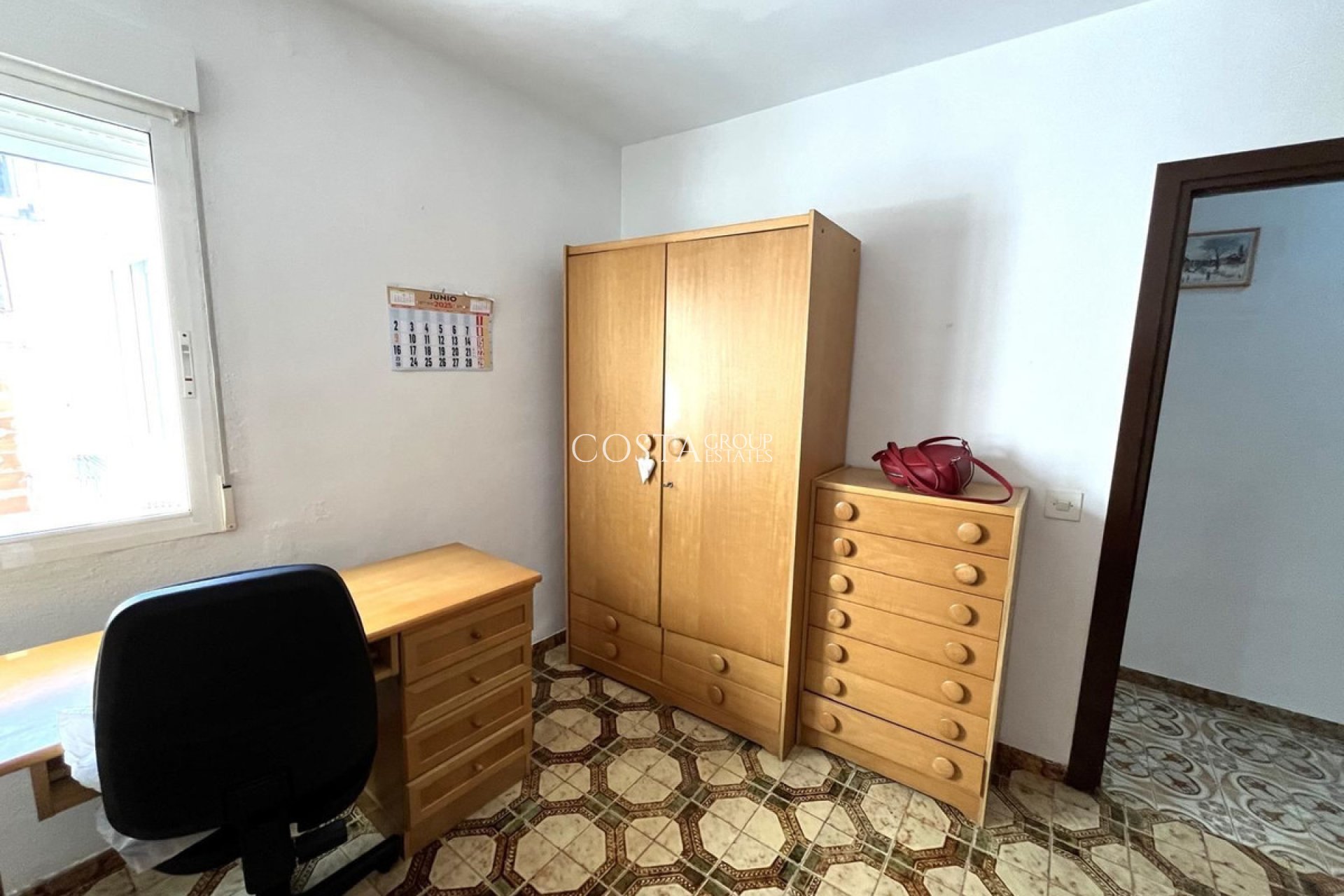 Herverkoop - Apartments -
Alicante City - Alicante City Centro