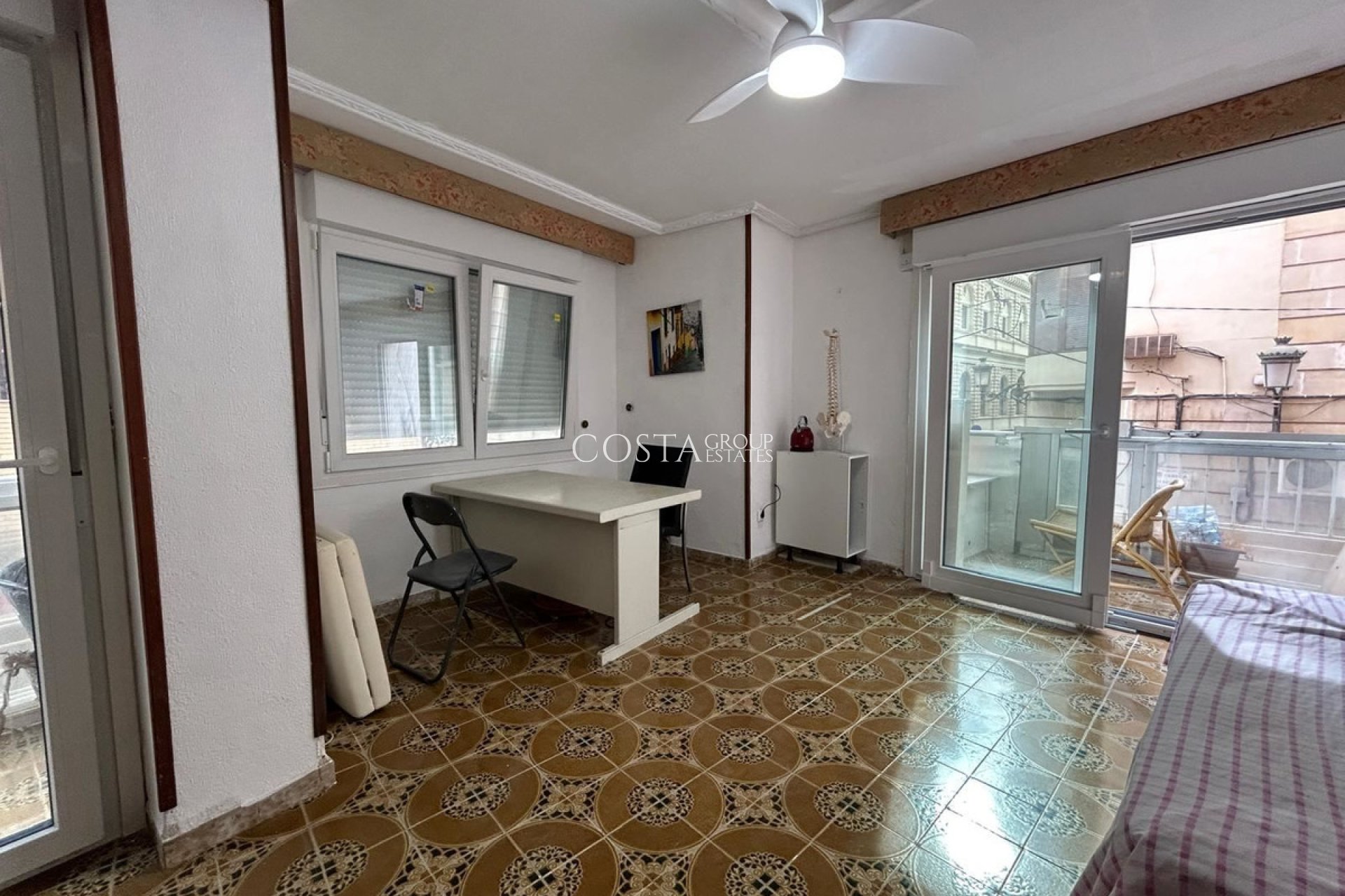 Herverkoop - Apartments -
Alicante City - Alicante City Centro