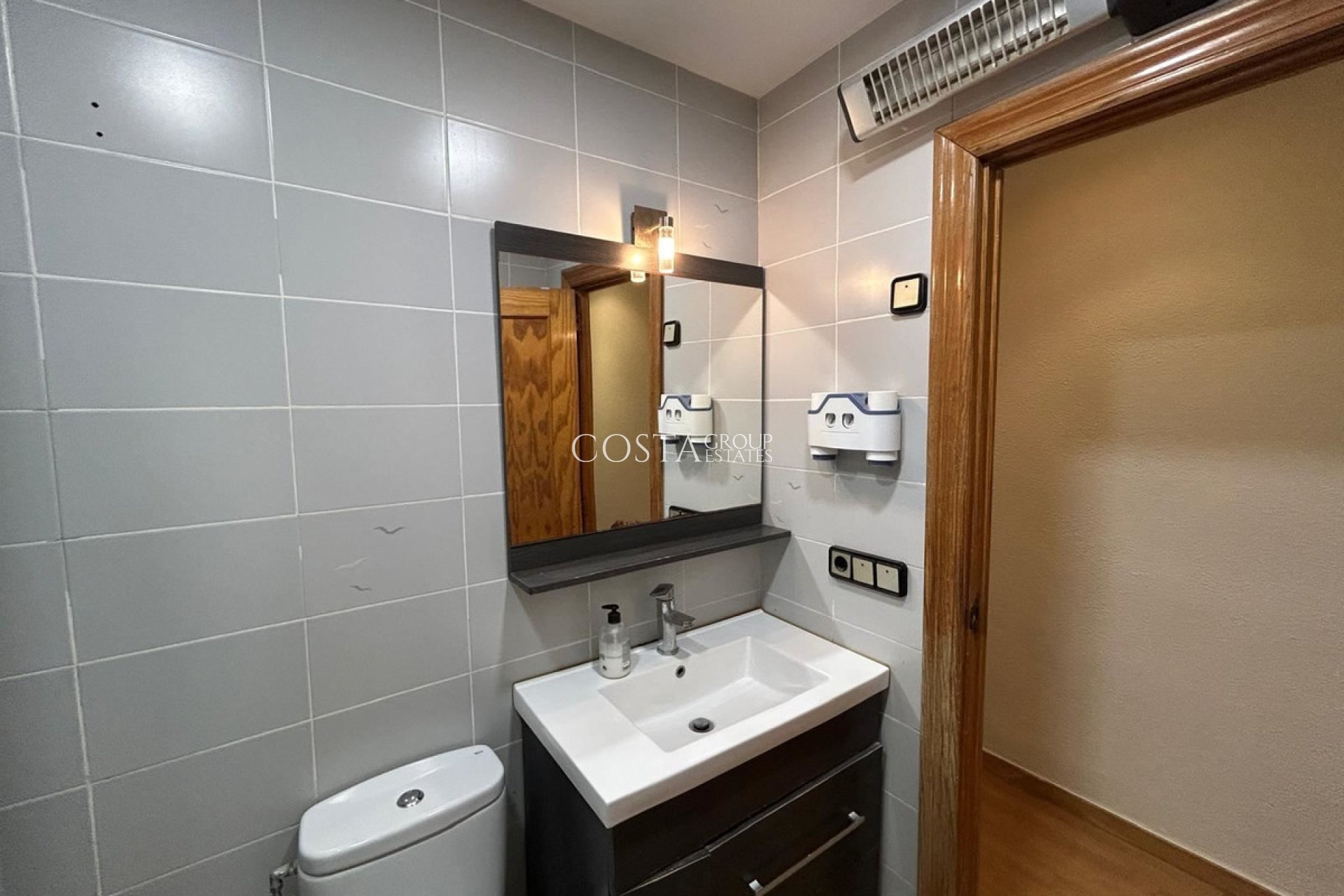 Herverkoop - Apartments -
Alicante City - Alicante City Centro