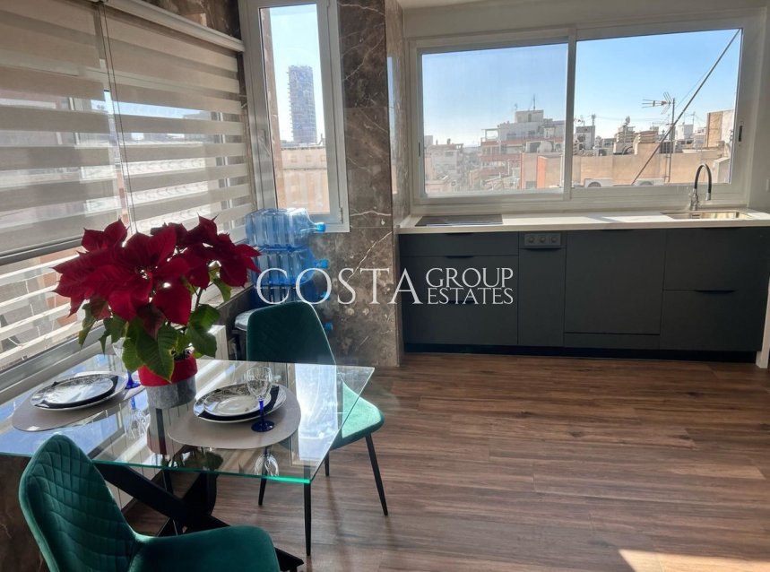 Herverkoop - Apartments -
Alicante City - Alicante City Centro