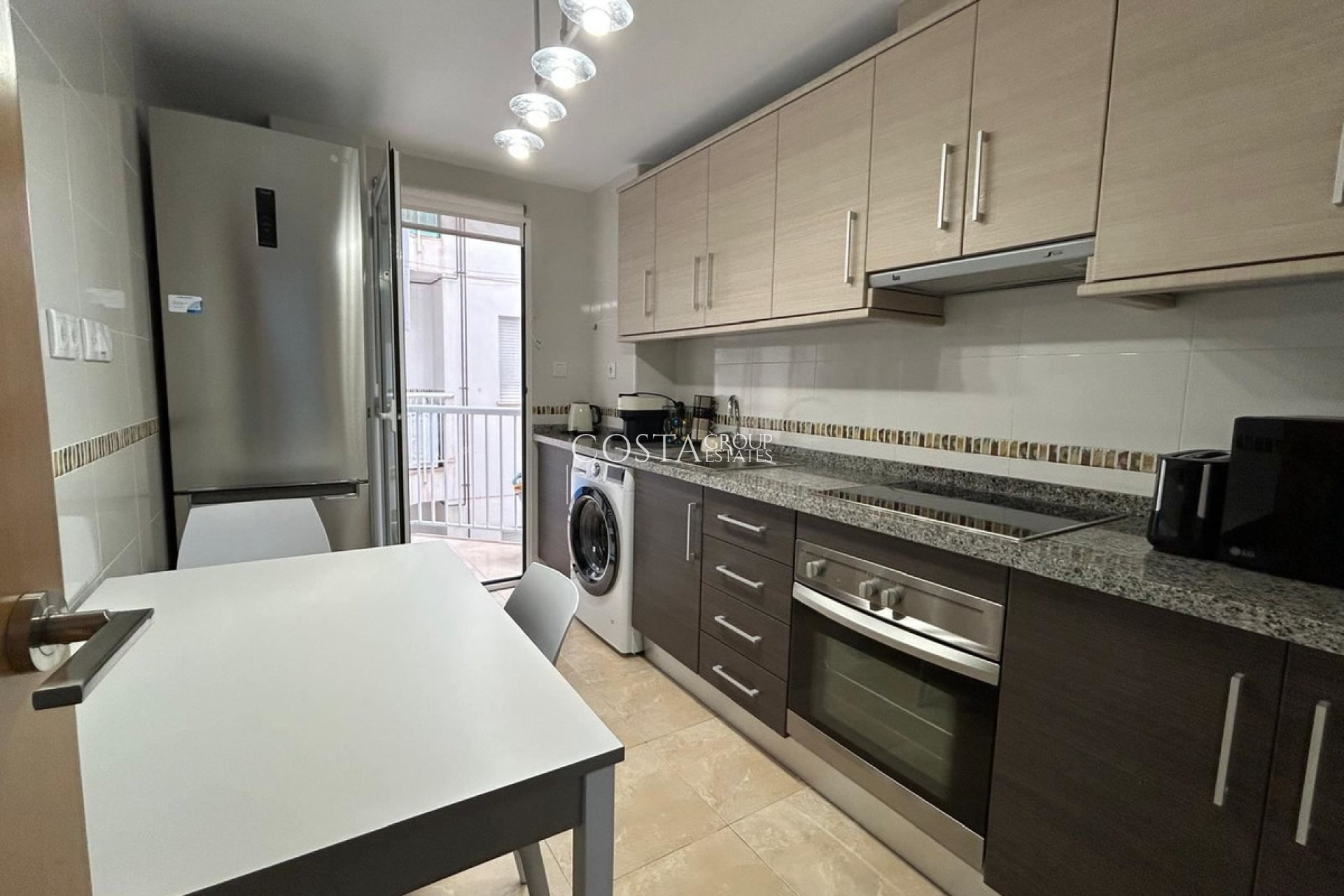 Herverkoop - Apartments -
Alicante City - Alicante City Centro