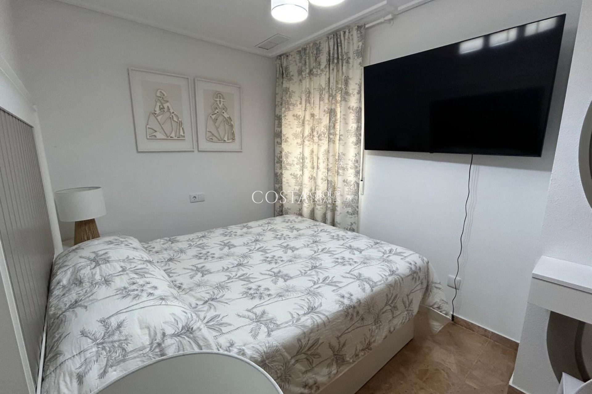 Herverkoop - Apartments -
Alicante City - Alicante City Centro