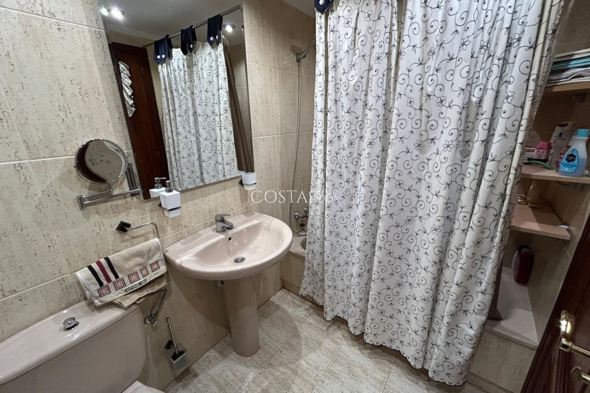 Herverkoop - Apartments -
Alicante City - Alicante City Centro