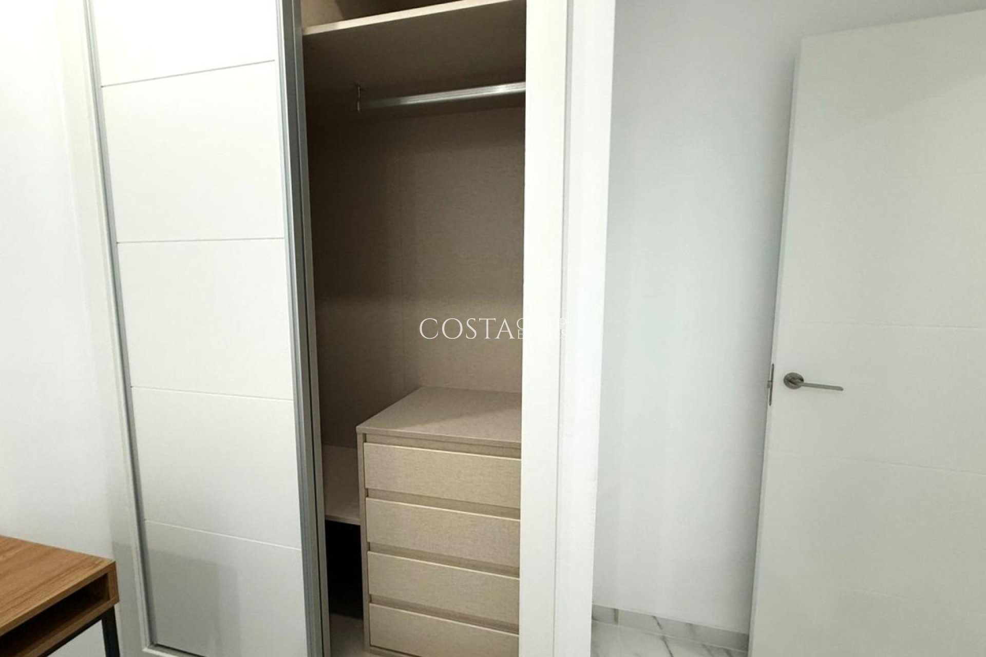 Herverkoop - Apartments -
Alicante City - Parque de las Naciones