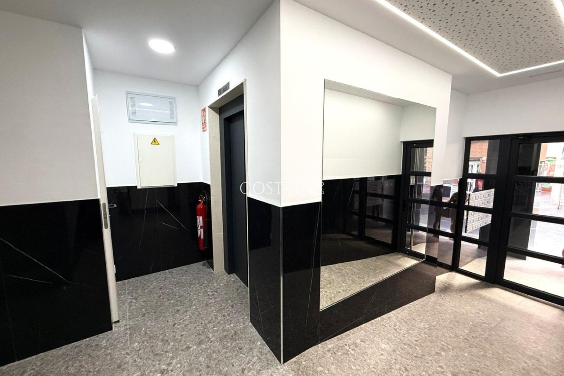 Herverkoop - Apartments -
Alicante City - Parque de las Naciones