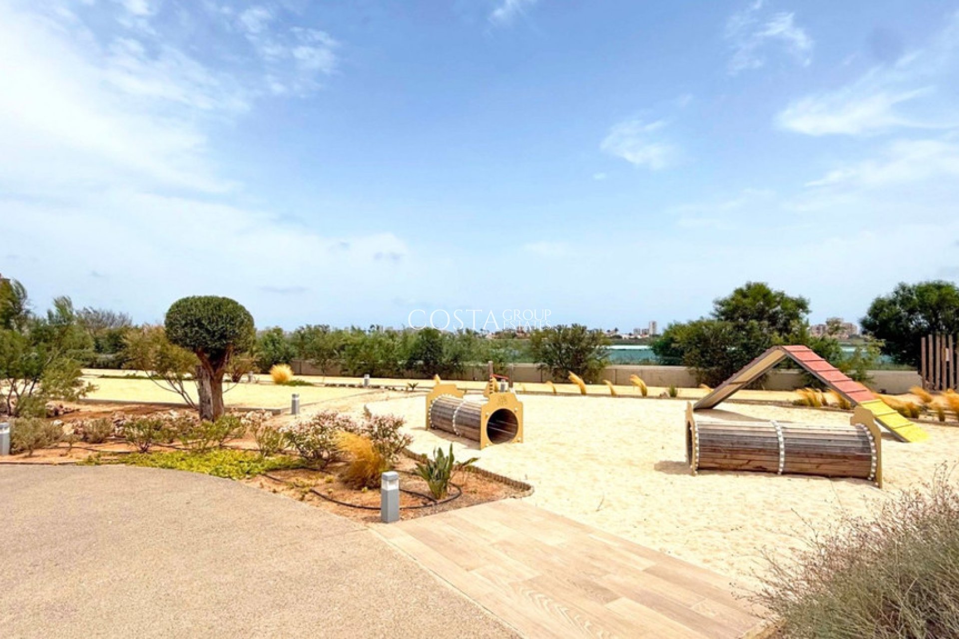 Herverkoop - Apartments -
Cartagena - Playa Honda