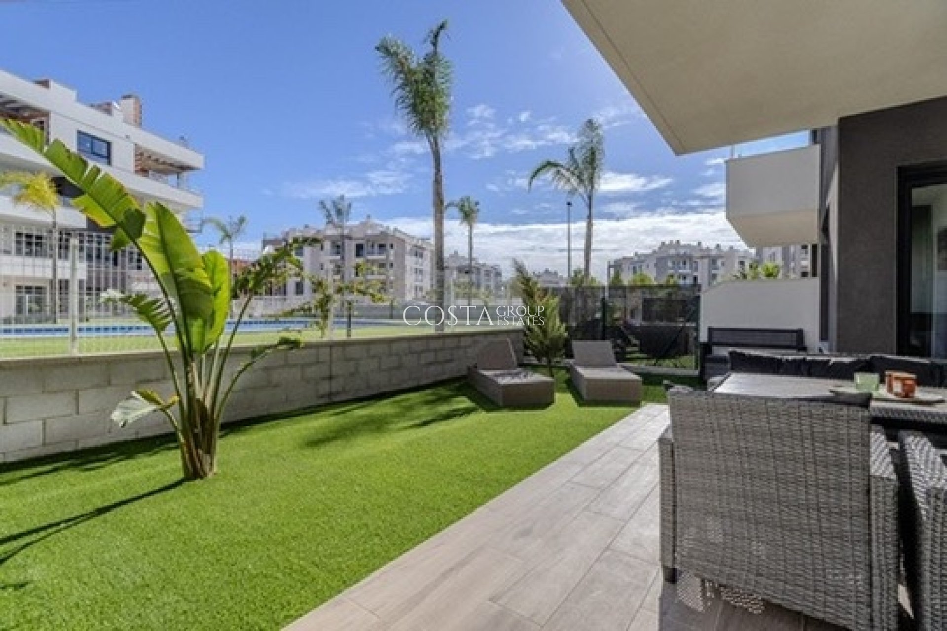 Herverkoop - Apartments -
 - Las Filipinas