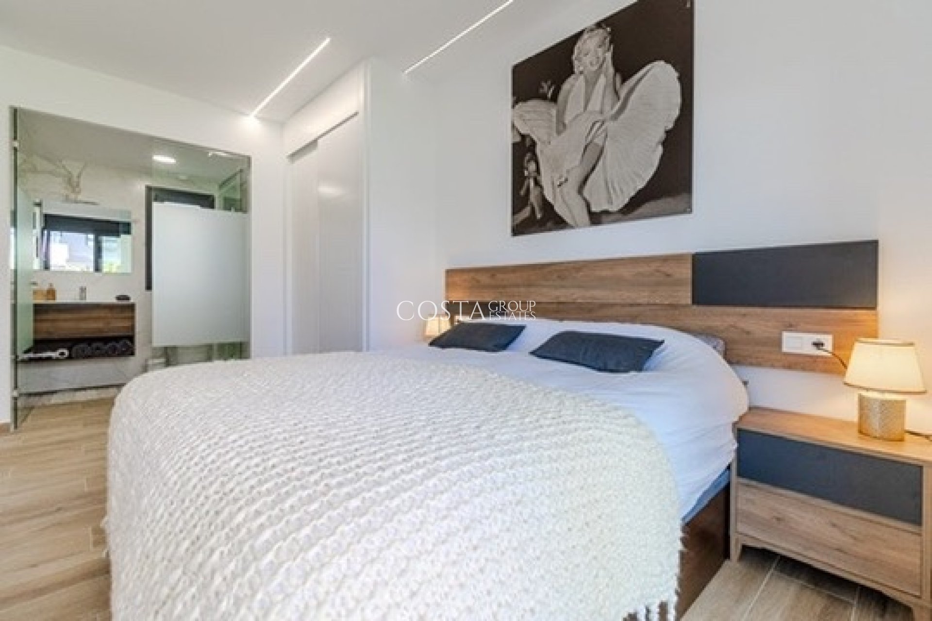 Herverkoop - Apartments -
 - Las Filipinas