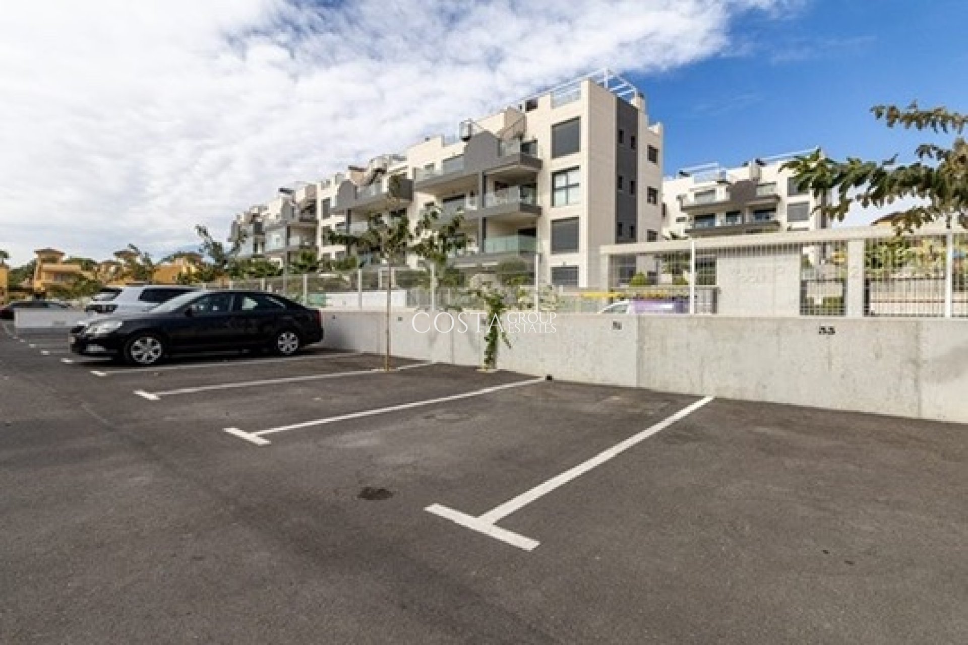 Herverkoop - Apartments -
 - Las Filipinas
