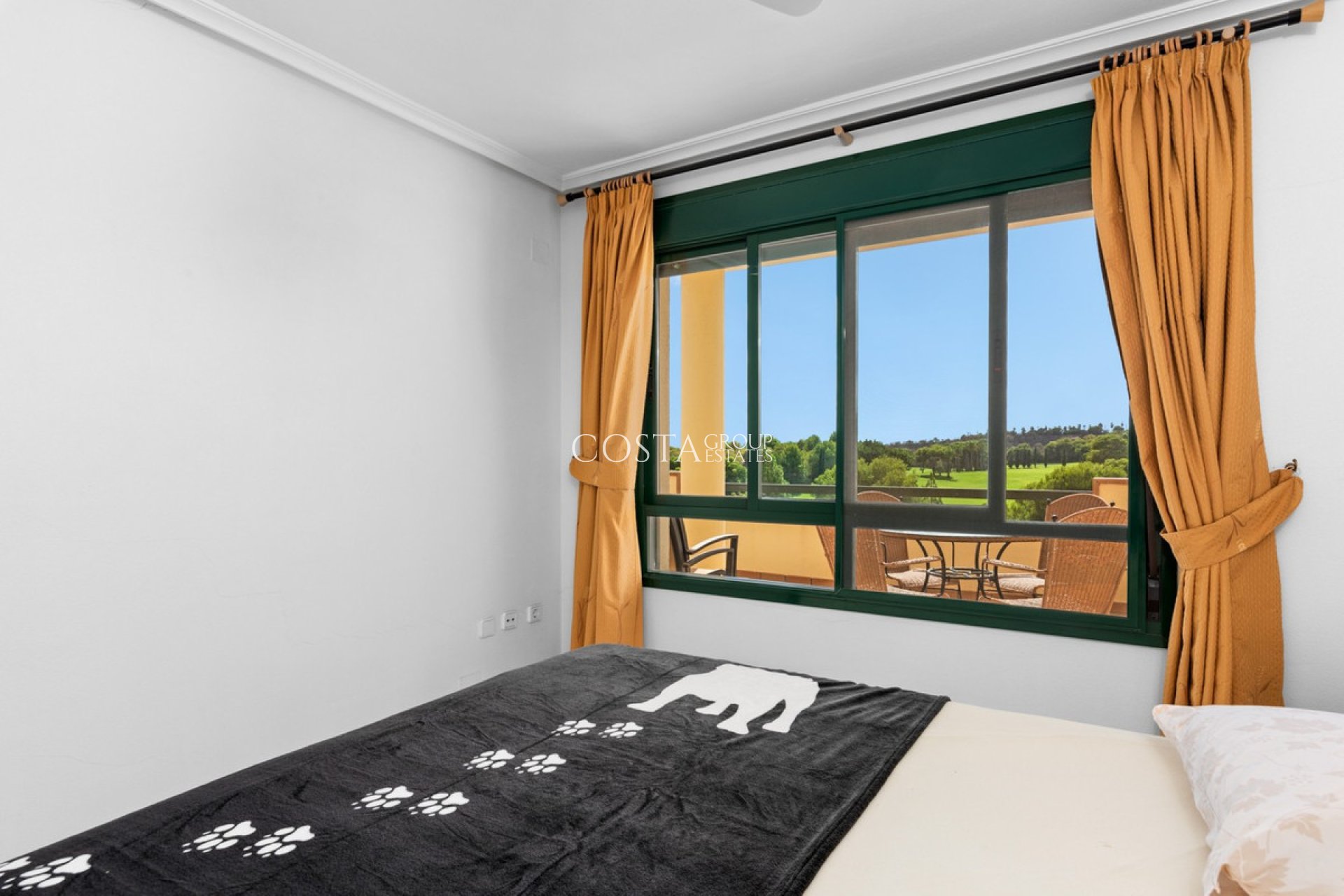 Herverkoop - Apartments -
Orihuela Costa - Campoamor