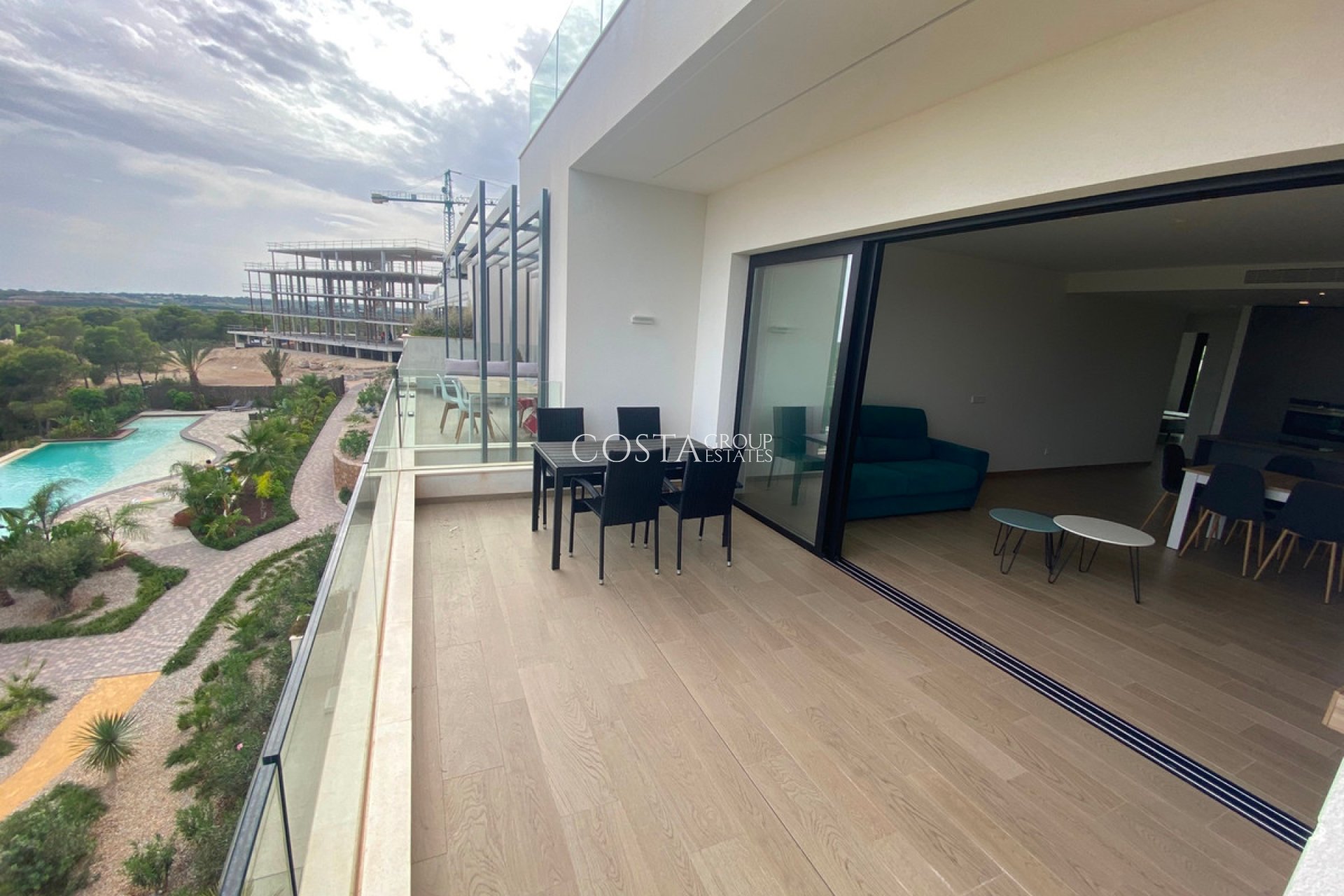 Herverkoop - Apartments -
Orihuela Costa - Las Colinas Golf