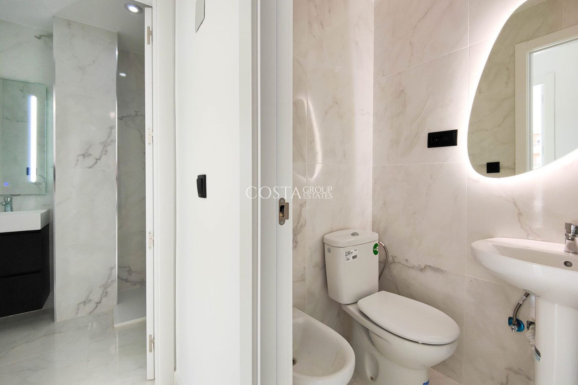 Herverkoop - Apartments -
Orihuela Costa - Punta Prima