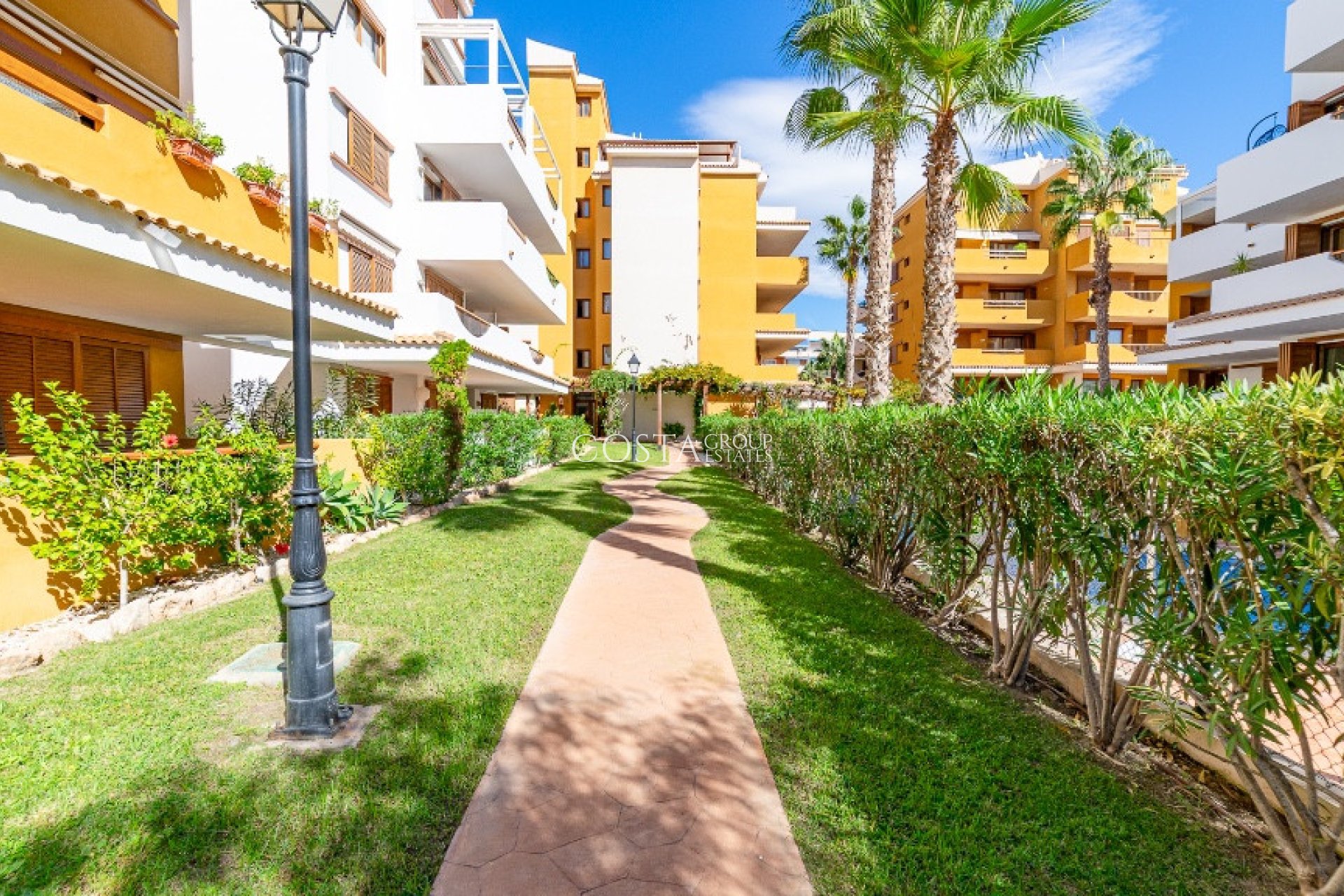 Herverkoop - Apartments -
Orihuela Costa - Punta Prima