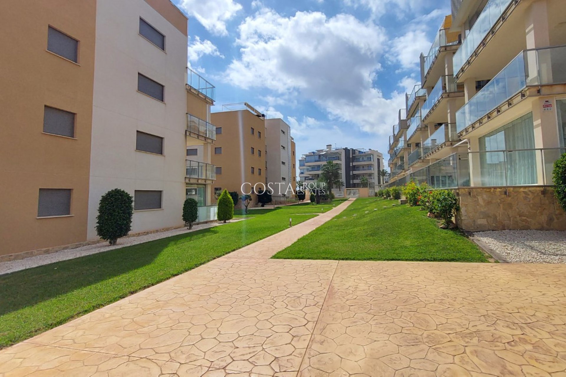 Herverkoop - Apartments -
Orihuela Costa - Villamartin