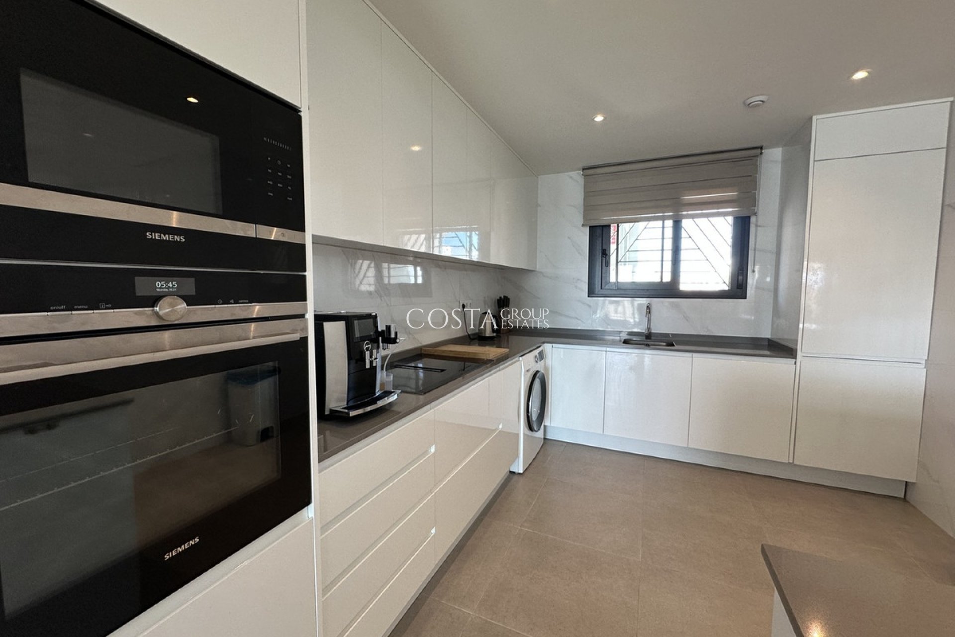 Herverkoop - Apartments -
Orihuela Costa - Villamartin