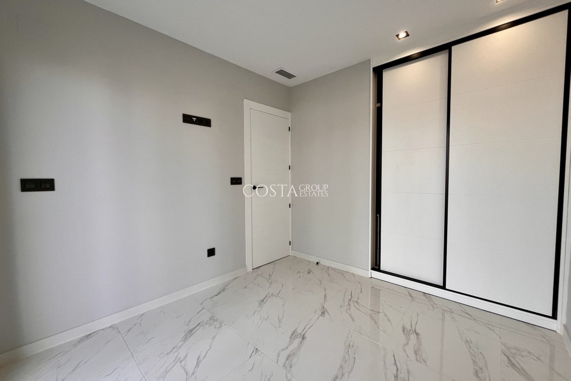 Herverkoop - Apartments -
Orihuela - Playa Flamenca